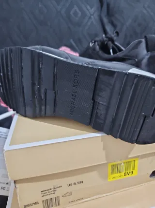 Tenis Michael Kors Mujer 8.5 Negros/Plata