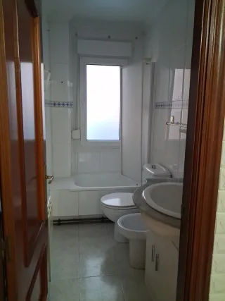 Se vende piso Ciudad Naranco muy buena ubicación