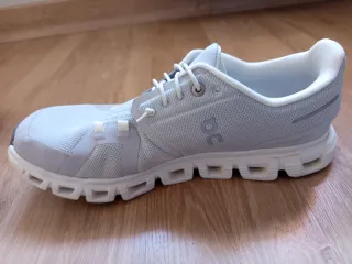 Zapatillas On Cloud 6 Gris/Blanco