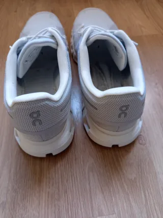 Zapatillas On Cloud 6 Gris/Blanco