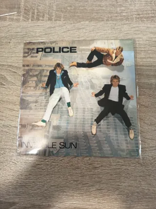 2 Singles The Police: Invisible Sun y Message in a