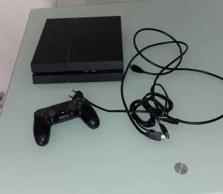 Console PS4 + Controller + 3 Cavi