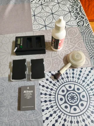 Cámara Nikon D5000 + Objetivo Tamron 70-300