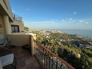 Piso en venta en Zona el Higuerón en Benalmádena