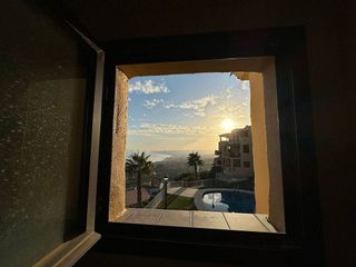 Piso en venta en Zona el Higuerón en Benalmádena