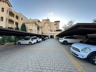 Piso en venta en Zona el Higuerón en Benalmádena