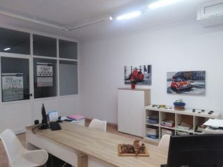 Local comercial en venta en Plaça Catalunya en Prat de Llobregat, El