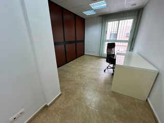 Oficina en alquiler en Zona Alta en Puçol