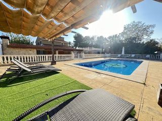 Chalet en venta en Zona Urbanizaciones en Alzira