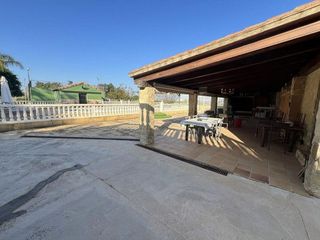 Chalet en venta en Zona Urbanizaciones en Alzira