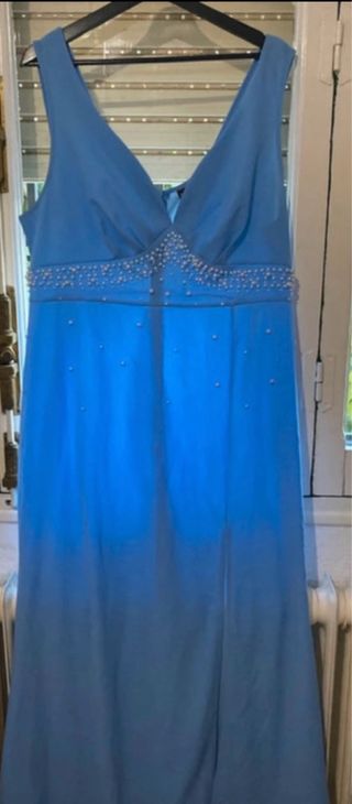 Vestido largo elegante perlas