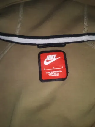 Sudadera Nike Tech Fleece Beige y Blanca