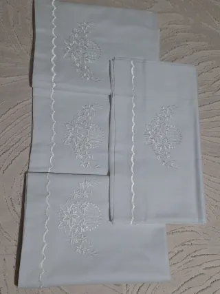 Juego sábanas blanco bordado