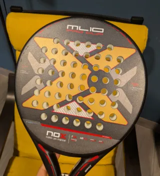 Pala de pádel Nox ML10 Pro Cup Rough surface 2025