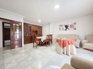 Piso en alquiler en Baeza