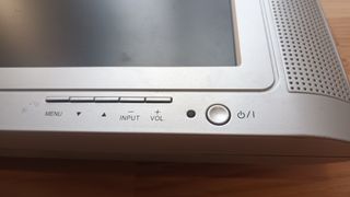 TV 17" 4:3 LCD AIRIS MW147 (sin audio)