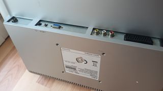 TV 17" 4:3 LCD AIRIS MW147 (sin audio)