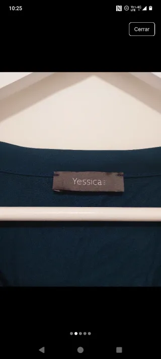 Camiseta cuello pico verde