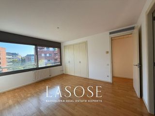 Piso en alquiler en Les Tres Torres en Barcelona