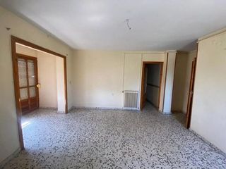 Piso en venta en Baza