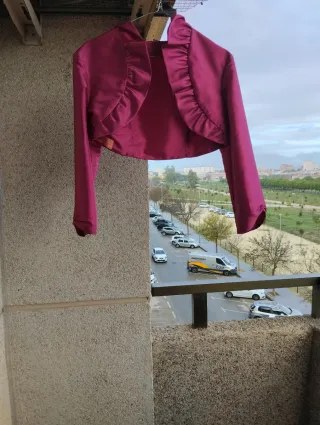 Vestido fiesta rosa con chaqueta