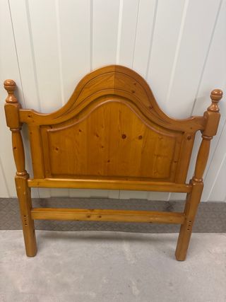 Cabecero de madera provenzal