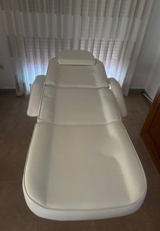 Camilla de estética profesional