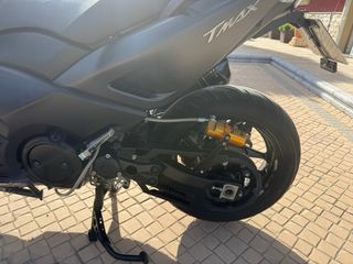 Yamaha T-Max 530 con extras