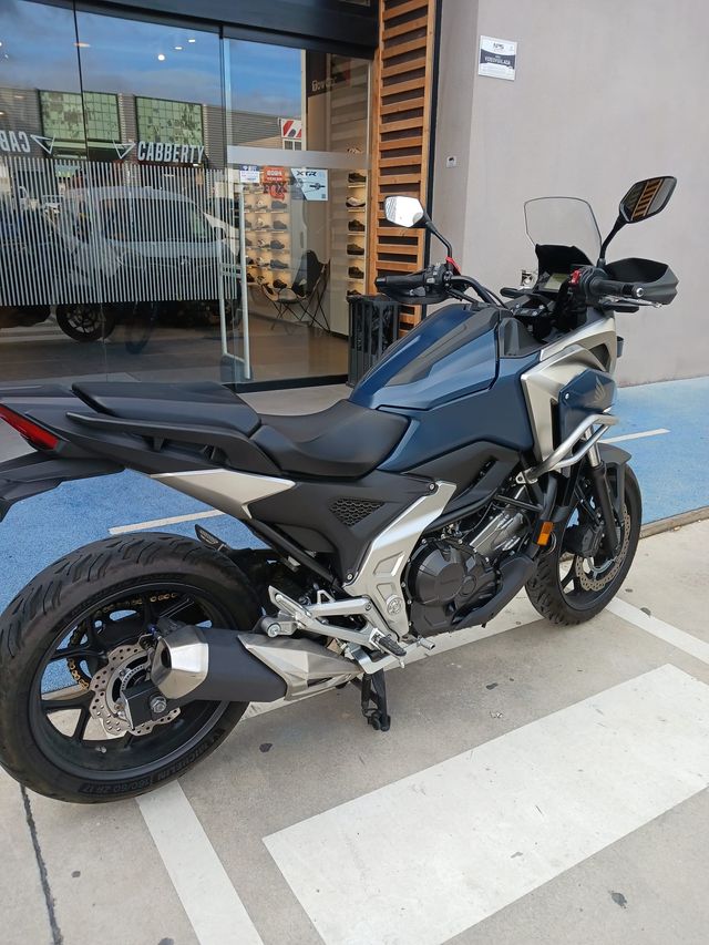 HONDA NC750X Manual
