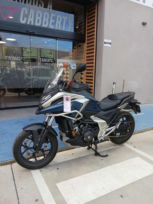 HONDA NC750X Manual
