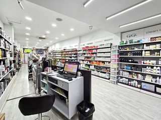 Local comercial en venta en Sant Andreu de Palomar en Barcelona