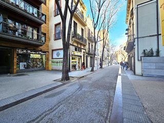 Local comercial en venta en Sant Andreu de Palomar en Barcelona