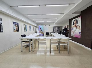 Local comercial en venta en Sant Andreu de Palomar en Barcelona
