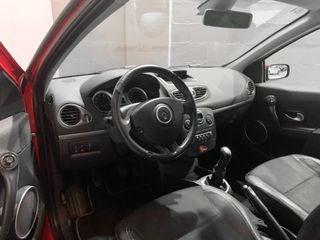 REAULT CLIO 1.6 Gasolina de 110CV del 2007