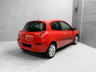 REAULT CLIO 1.6 Gasolina de 110CV del 2007
