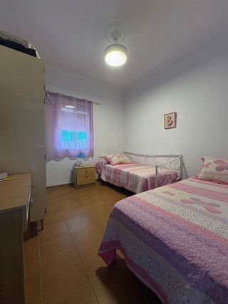 Chalet en venta en Carmona