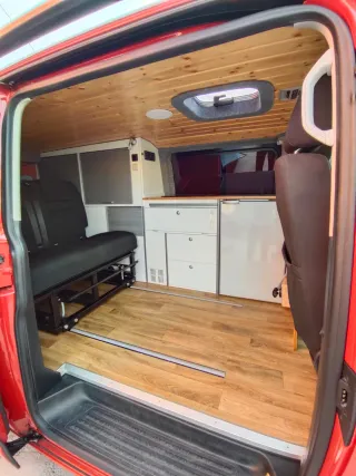 Volkswagen Caravelle 2016