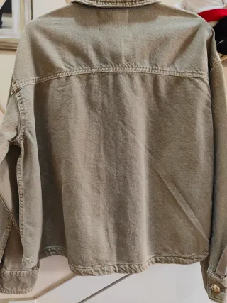 Chaqueta Zara Verde Oliva Nueva