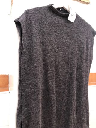 Chaleco gris sin mangas talla M