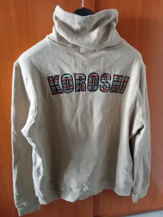 Sudadera KOROSHI Talla L Negra con Calavera