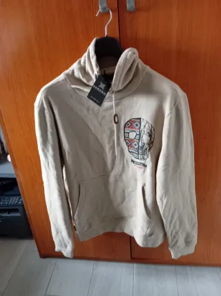 Sudadera KOROSHI Talla L Negra con Calavera