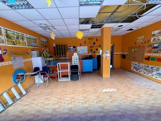 Local comercial en venta en Laguna Park en Parla