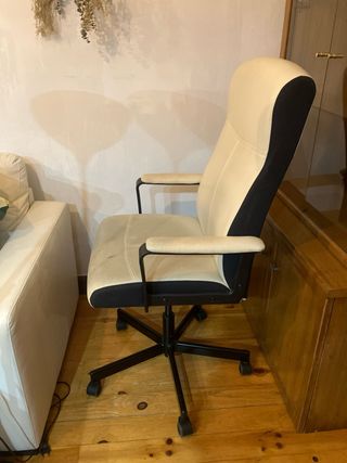 Silla de escritorio Ikea Beige modelo MALKOLM