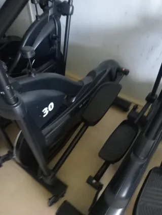 24 unidades Elíptica de caminar negra