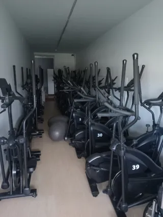 24 unidades Elíptica de caminar negra