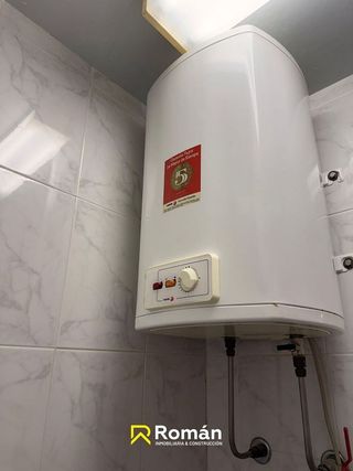 Local comercial en venta en Barañain