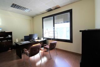 Oficina en venta en Lavadores en Vigo