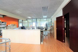 Oficina en venta en Lavadores en Vigo