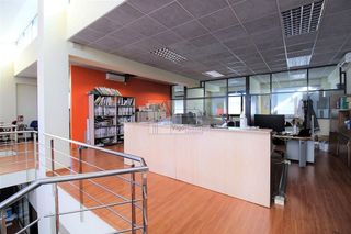 Oficina en venta en Lavadores en Vigo