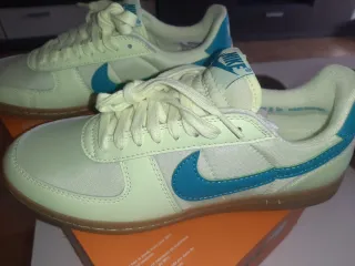 Nike Field General 82 SP Verde/Turquesa Talla 42